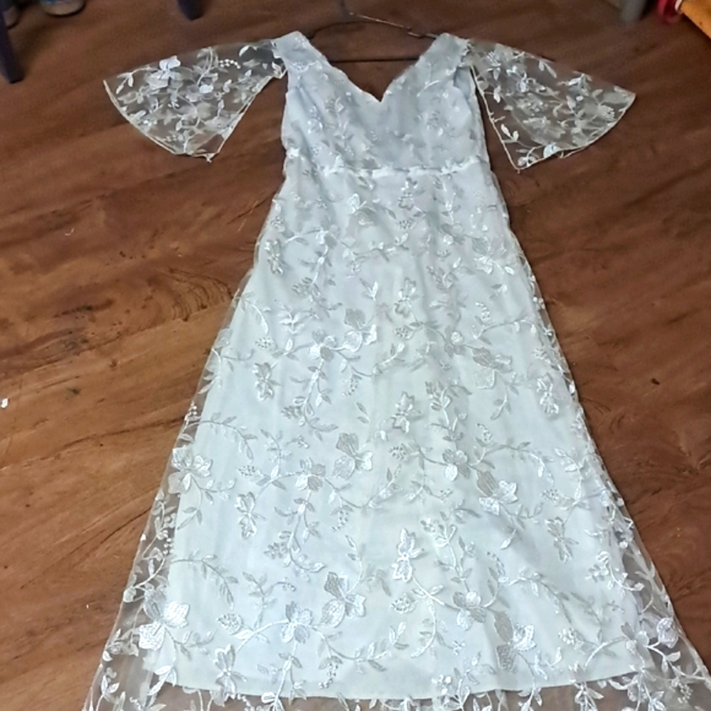Elegant Floral Lace Dress